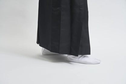 袴 黒