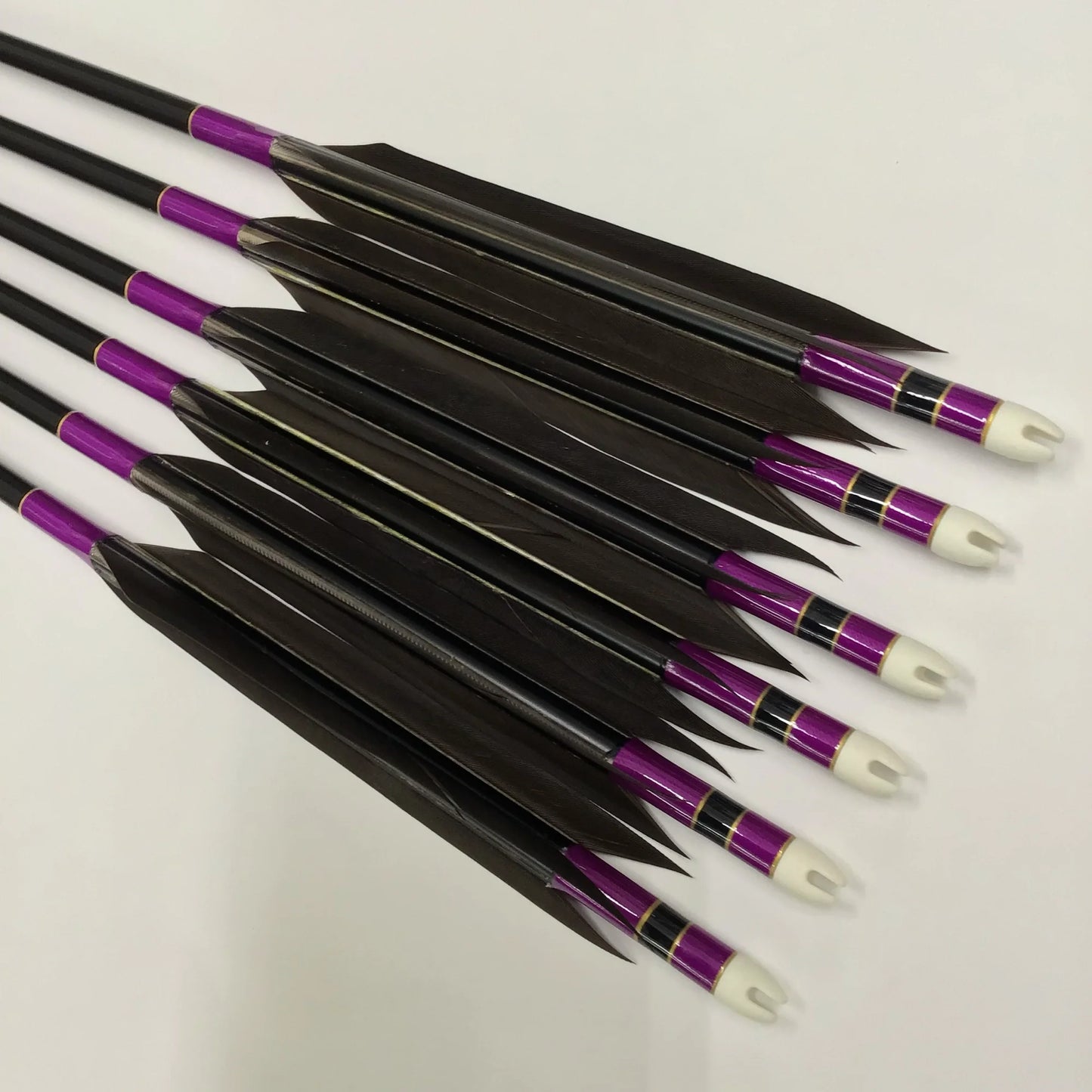 【黒羽根】アルミ矢 黒鷲風切羽根 遠的用