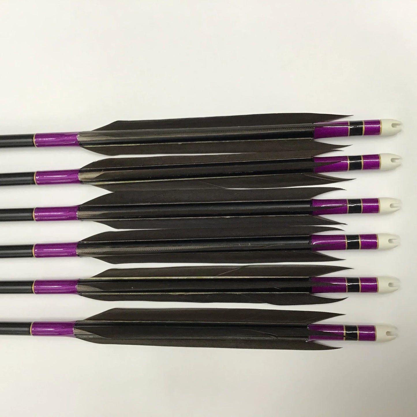 【黒羽根】アルミ矢 黒鷲風切羽根 遠的用