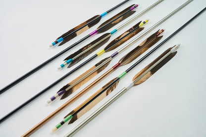 アルミ矢 黒鷲手羽染め抜き