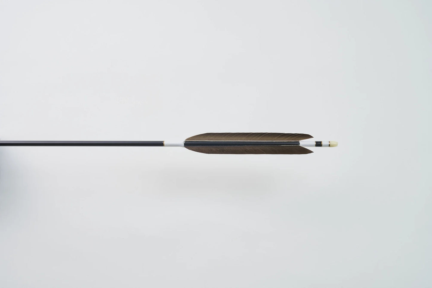 アルミ矢 黒鷲尾羽 2014/2015